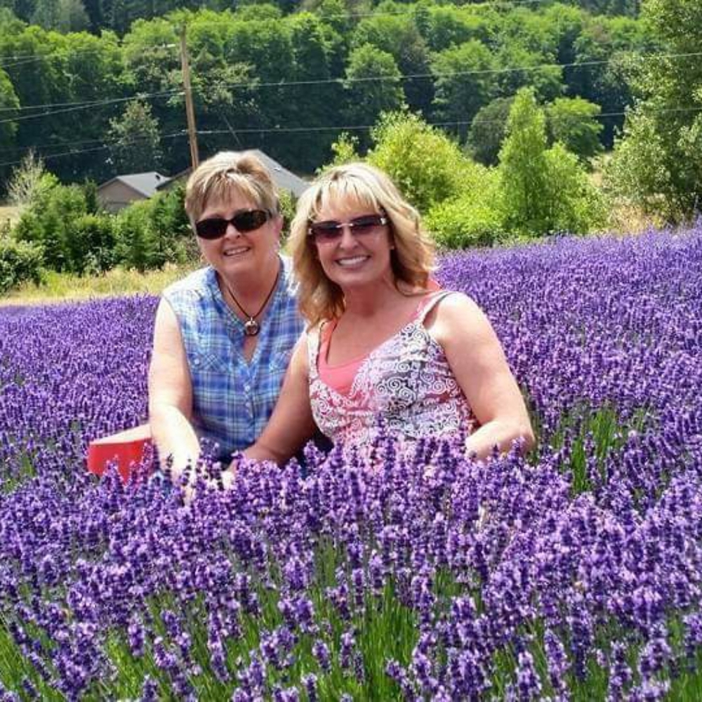 Meet your Posher, Dena